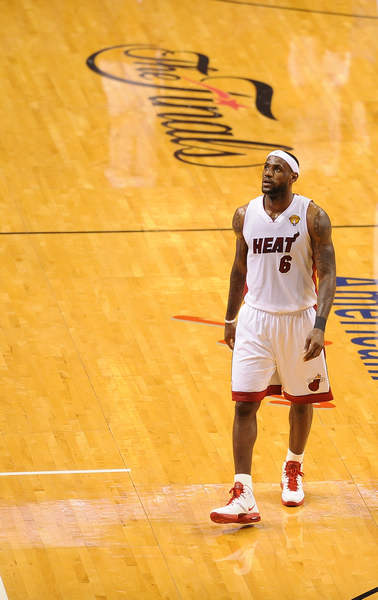 平衡短期竞 平衡短期竞