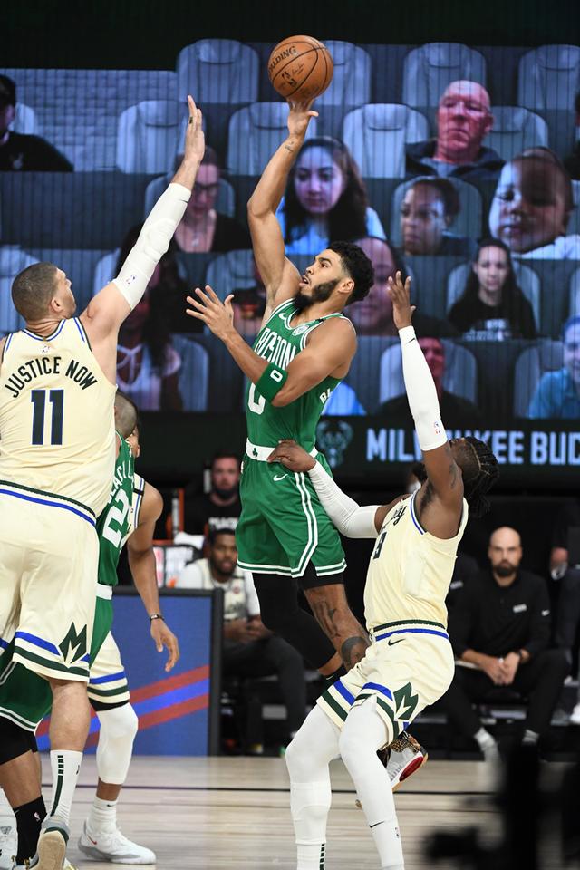 在更衣室这 在更衣室这